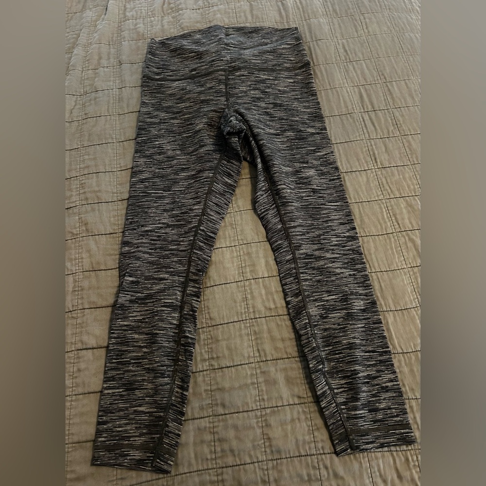 Grey Lululemon Align Leggings, Size 10, 25’ length